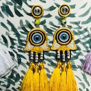 Beautiful  👁 earrings in yellow! 💛